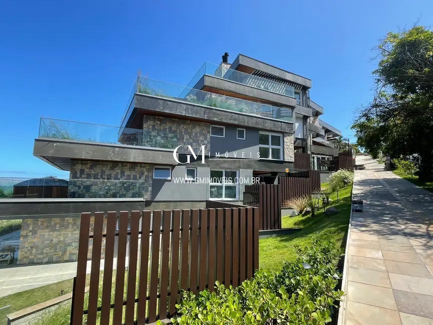 Casa com 4 quartos à venda, 292m2 em Torres - RS - imagem 6 Foto 6 de Casa com 4 quartos à venda, 292m2 em Torres - RS