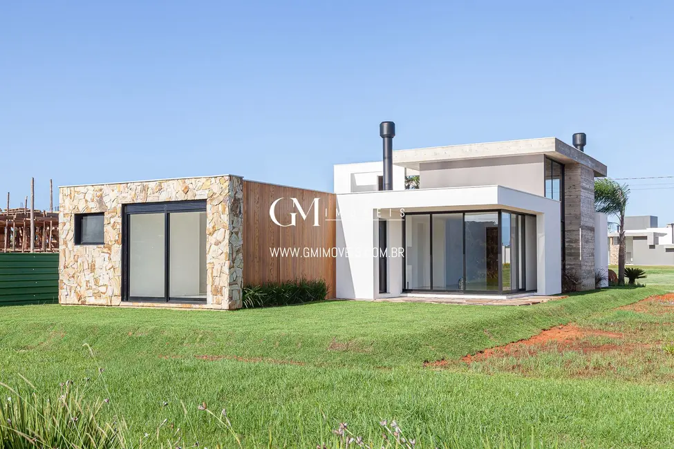 Casa de Condomínio com 3 quartos à venda, 204m2 em Torres - RS - imagem 3 Foto 3 de Casa de Condomínio com 3 quartos à venda, 204m2 em Torres - RS