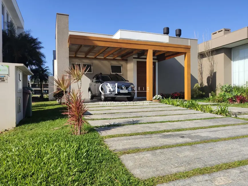 Foto 4 de Casa de Condomínio com 3 quartos à venda, 198m2 em Torres - RS