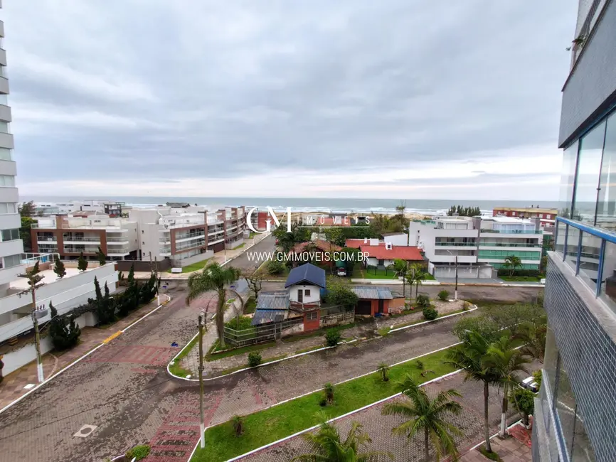 Apartamento com 4 quartos à venda, 172m2 em Torres - RS - imagem 8 Foto 8 de Apartamento com 4 quartos à venda, 172m2 em Torres - RS