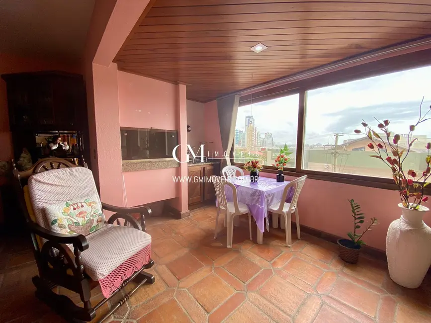 Foto 1 de Apartamento com 4 quartos à venda, 191m2 em Torres - RS