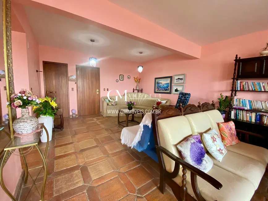 Apartamento com 4 quartos à venda, 191m2 em Torres - RS - imagem 3 Foto 3 de Apartamento com 4 quartos à venda, 191m2 em Torres - RS