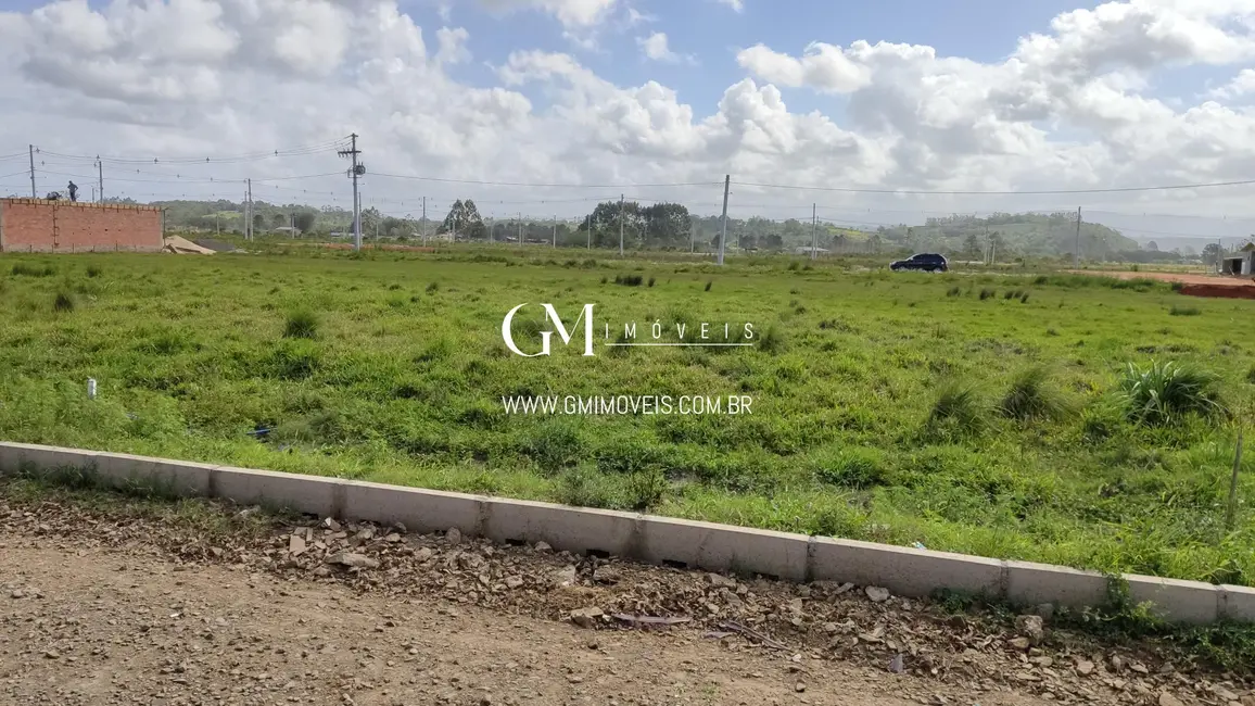 Foto 1 de Terreno / Lote à venda, 360m2 em Torres - RS