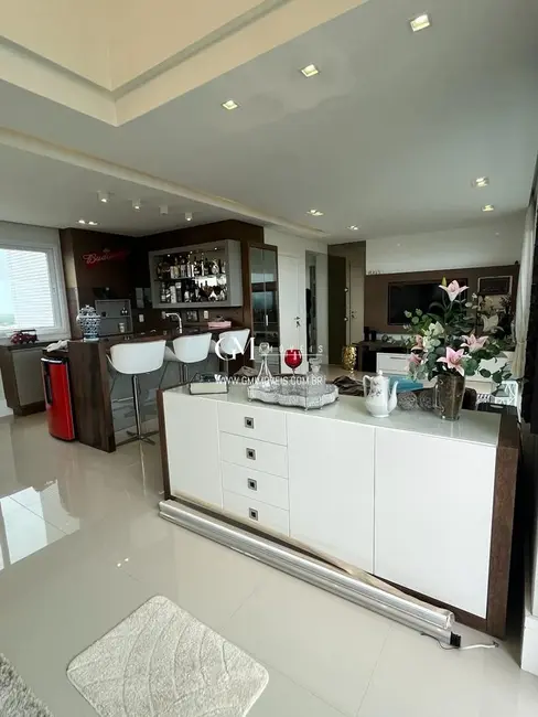 Foto 3 de Apartamento com 3 quartos à venda, 144m2 em Torres - RS