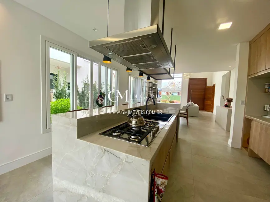Casa com 3 quartos à venda, 200m2 em Torres - RS - imagem 7 Foto 7 de Casa com 3 quartos à venda, 200m2 em Torres - RS