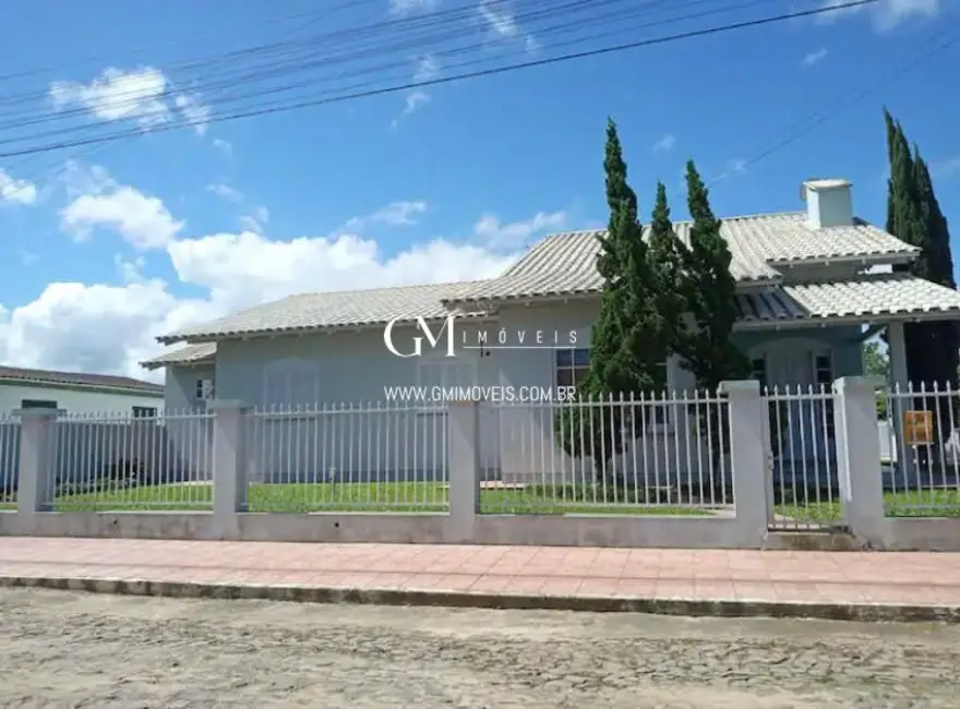 Casa com 4 quartos à venda, 350m2 em Torres - RS - imagem 3 Foto 3 de Casa com 4 quartos à venda, 350m2 em Torres - RS