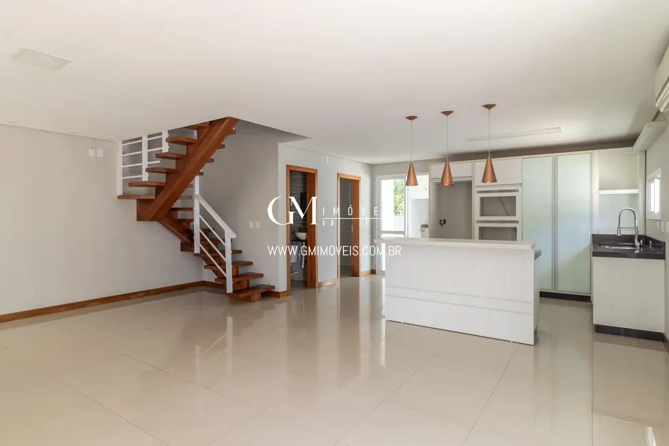 Casa com 3 quartos à venda, 200m2 em Torres - RS - imagem 5 Foto 5 de Casa com 3 quartos à venda, 200m2 em Torres - RS
