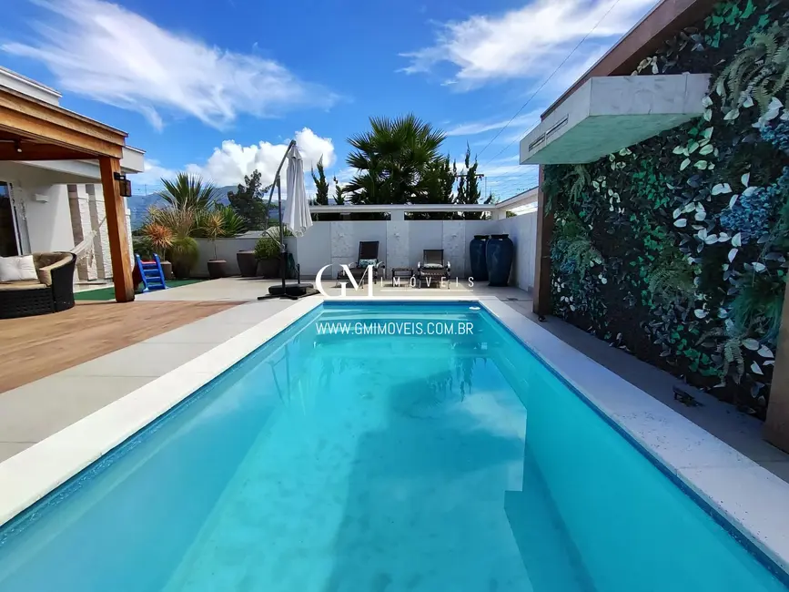 Foto 9 de Casa com 3 quartos à venda, 410m2 em Centro, Praia Grande - SC