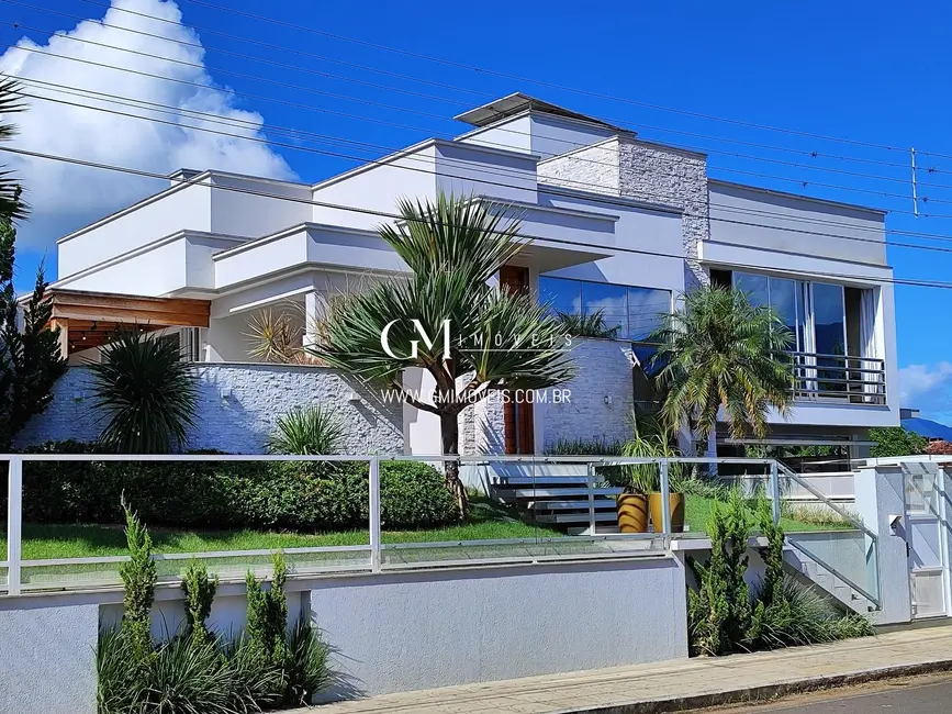 Foto 3 de Casa com 3 quartos à venda, 410m2 em Centro, Praia Grande - SC