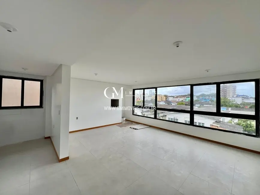 Apartamento com 2 quartos à venda, 82m2 em Centro, Torres - RS - imagem 4 Foto 4 de Apartamento com 2 quartos à venda, 82m2 em Centro, Torres - RS