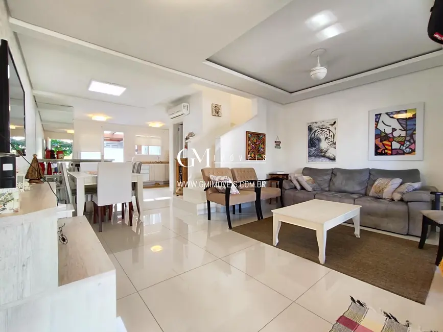 Foto 5 de Sobrado com 3 quartos à venda, 103m2 em Xangri-lá - RS