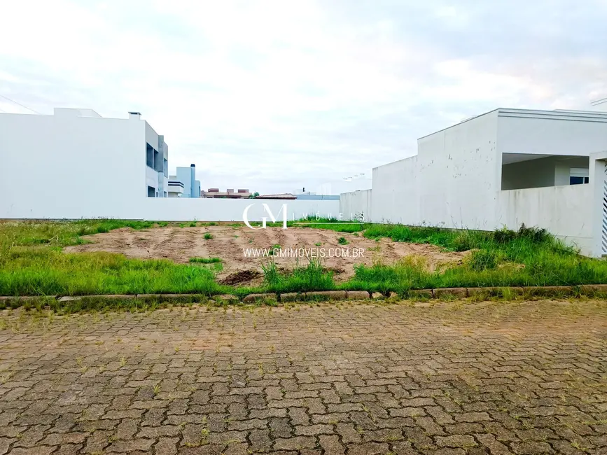Foto 2 de Terreno / Lote à venda, 360m2 em Torres - RS