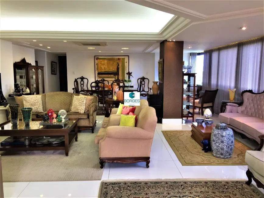 Foto 3 de Apartamento com 4 quartos à venda, 245m2 em Jardim Apipema, Salvador - BA