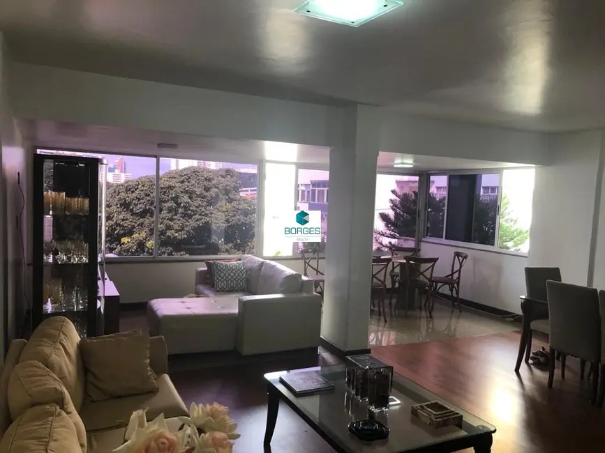 Apartamento com 4 quartos à venda, 179m2 em Graça, Salvador - BA - imagem 5 Foto 5 de Apartamento com 4 quartos à venda, 179m2 em Graça, Salvador - BA