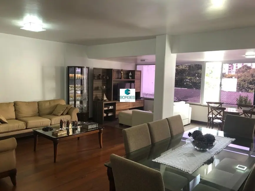 Apartamento com 4 quartos à venda, 179m2 em Graça, Salvador - BA - imagem 8 Foto 8 de Apartamento com 4 quartos à venda, 179m2 em Graça, Salvador - BA