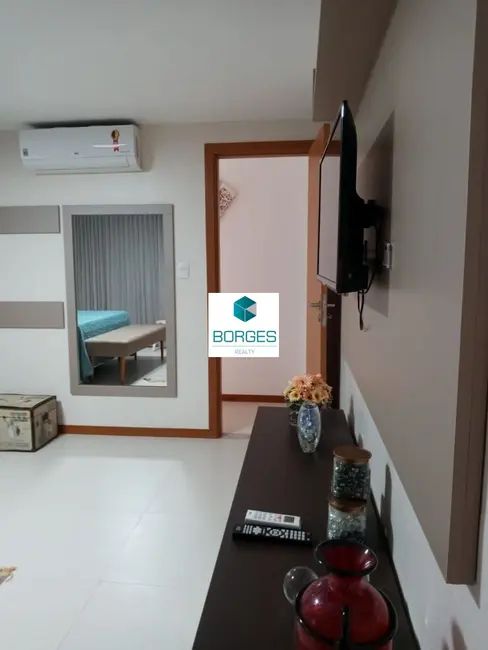 Foto 17 de Apartamento com 6 quartos à venda, 272m2 em Camacari - BA