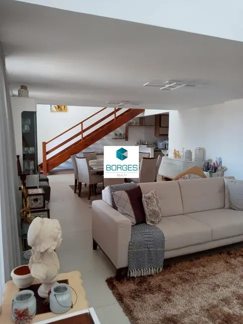 Foto 3 de Apartamento com 6 quartos à venda, 272m2 em Camacari - BA