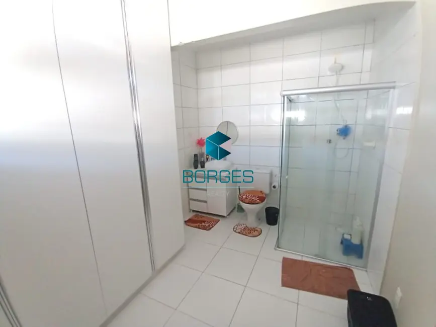 Casa com 5 quartos à venda, 1320m2 em Vilas do Atlântico, Lauro De Freitas - BA - imagem 8 Foto 8 de Casa com 5 quartos à venda, 1320m2 em Vilas do Atlântico, Lauro De Freitas - BA