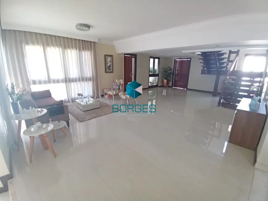 Casa com 5 quartos à venda, 1320m2 em Vilas do Atlântico, Lauro De Freitas - BA - imagem 3 Foto 3 de Casa com 5 quartos à venda, 1320m2 em Vilas do Atlântico, Lauro De Freitas - BA