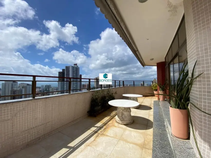 Apartamento com 4 quartos à venda, 800m2 em Horto Florestal, Salvador - BA - imagem 5 Foto 5 de Apartamento com 4 quartos à venda, 800m2 em Horto Florestal, Salvador - BA