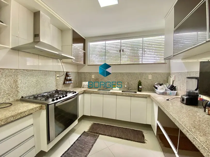 Casa de Condomínio com 5 quartos para alugar, 430m2 em Camacari - BA - imagem 8 Foto 8 de Casa de Condomínio com 5 quartos para alugar, 430m2 em Camacari - BA