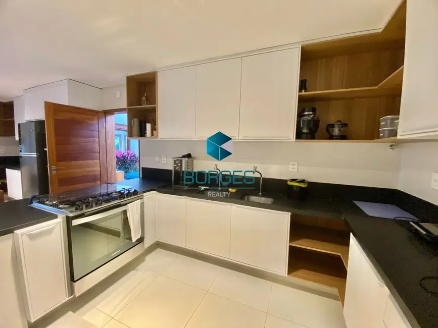Casa de Condomínio com 7 quartos à venda, 600m2 em Mata De Sao Joao - BA - imagem 9 Foto 9 de Casa de Condomínio com 7 quartos à venda, 600m2 em Mata De Sao Joao - BA