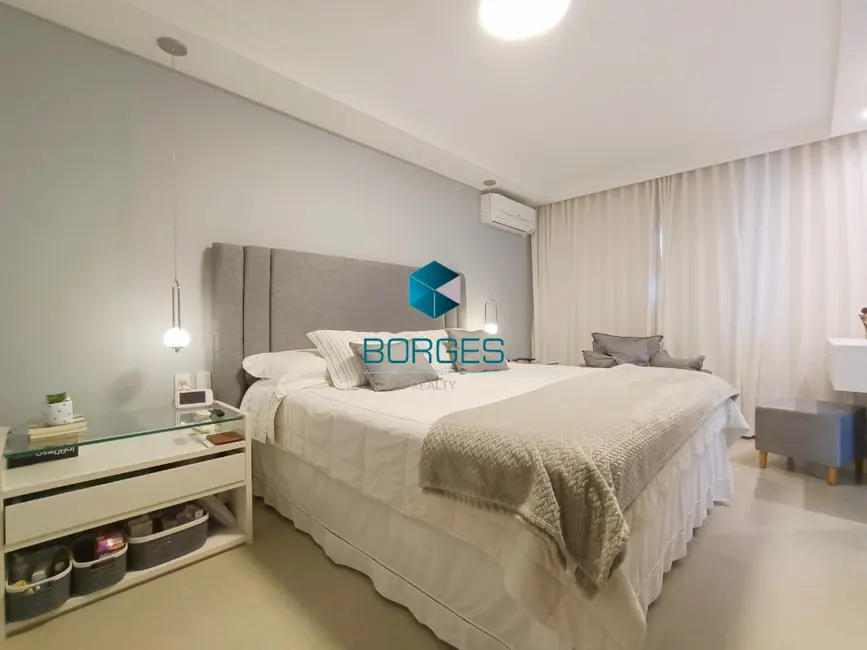 Apartamento com 4 quartos à venda, 235m2 em Canela, Salvador - BA - imagem 9 Foto 9 de Apartamento com 4 quartos à venda, 235m2 em Canela, Salvador - BA