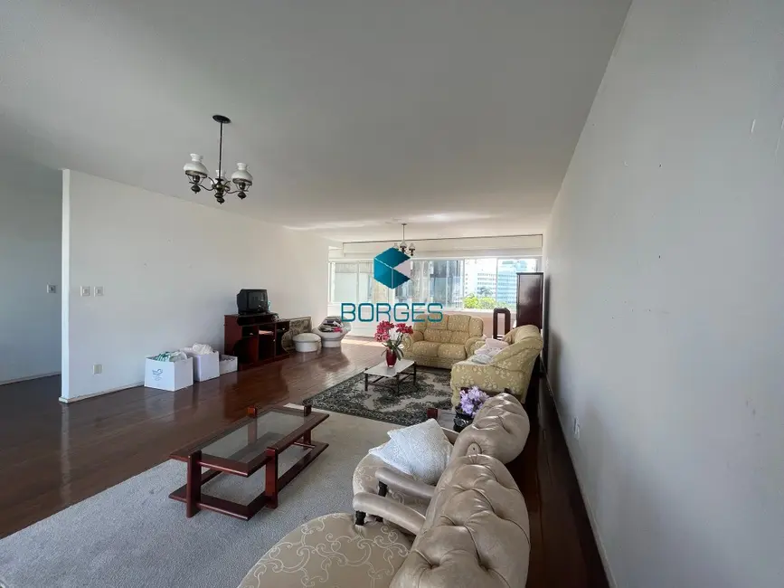 Foto 1 de Apartamento com 4 quartos à venda, 219m2 em Campo Grande, Salvador - BA
