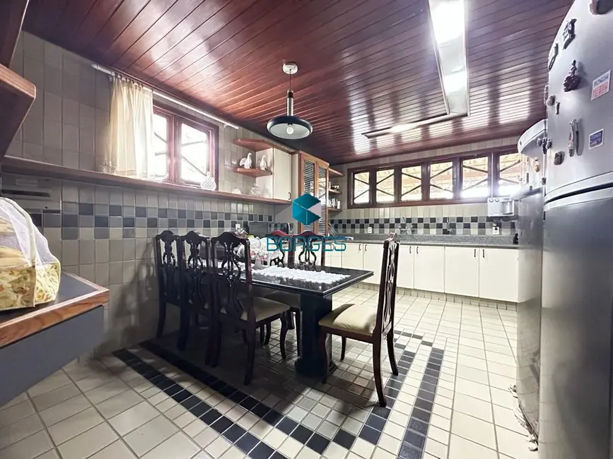 Casa de Condomínio com 4 quartos à venda, 600m2 em Piatã, Salvador - BA - imagem 9 Foto 9 de Casa de Condomínio com 4 quartos à venda, 600m2 em Piatã, Salvador - BA
