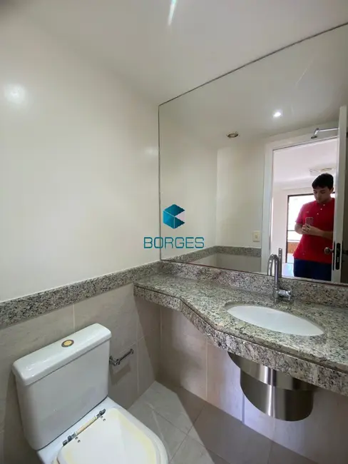 Apartamento com 4 quartos à venda, 160m2 em Jardim Apipema, Salvador - BA - imagem 8 Foto 8 de Apartamento com 4 quartos à venda, 160m2 em Jardim Apipema, Salvador - BA