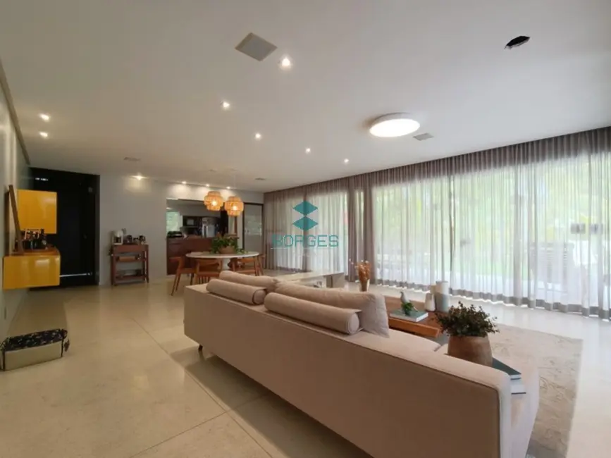 Casa de Condomínio com 3 quartos à venda, 300m2 em Camacari - BA - imagem 8 Foto 8 de Casa de Condomínio com 3 quartos à venda, 300m2 em Camacari - BA