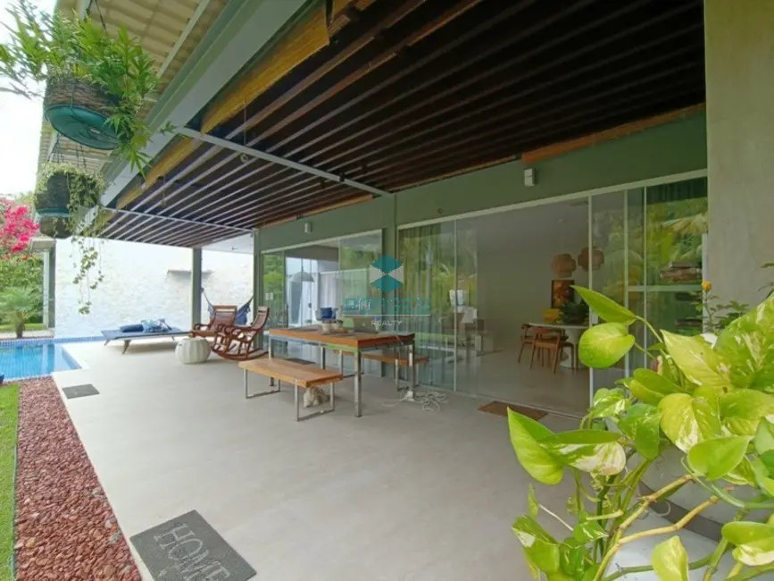 Foto 2 de Casa de Condomínio com 3 quartos à venda, 300m2 em Camacari - BA