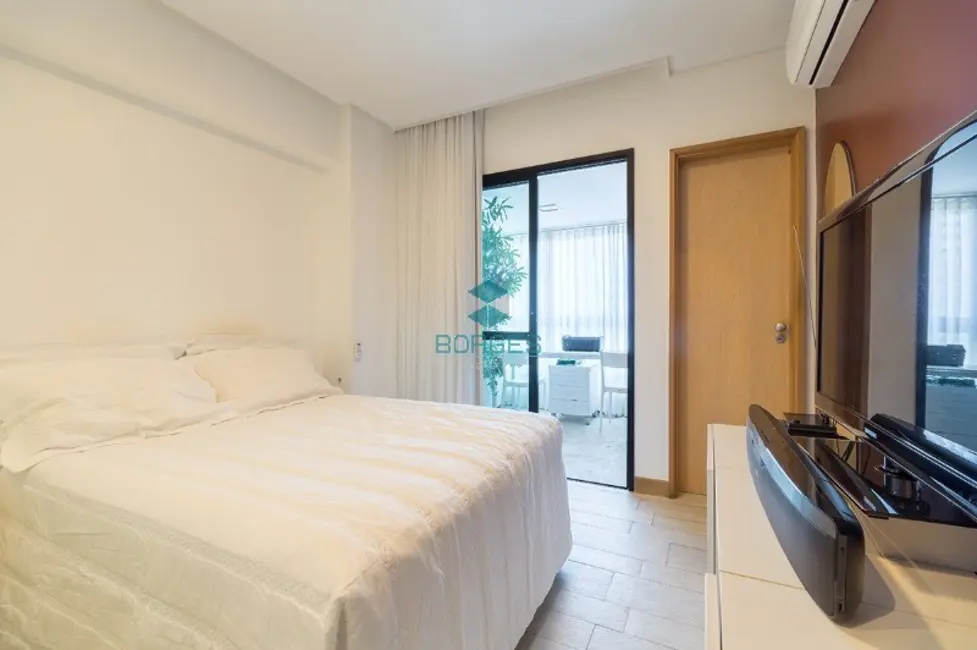 Apartamento com 4 quartos à venda, 224m2 em Ondina, Salvador - BA - imagem 7 Foto 7 de Apartamento com 4 quartos à venda, 224m2 em Ondina, Salvador - BA