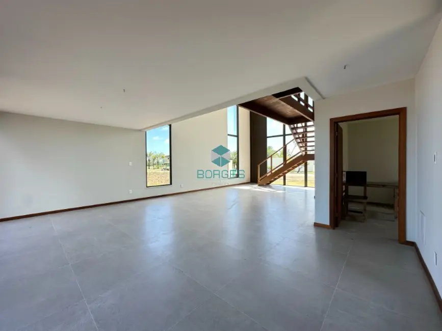 Casa de Condomínio com 5 quartos à venda, 310m2 em Mata De Sao Joao - BA - imagem 4 Foto 4 de Casa de Condomínio com 5 quartos à venda, 310m2 em Mata De Sao Joao - BA