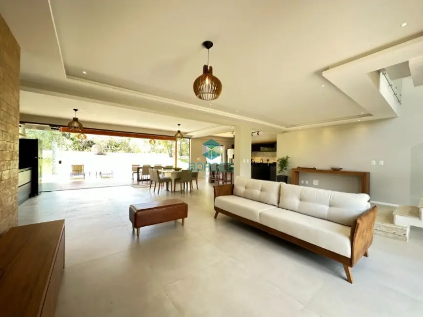 Foto 9 de Casa de Condomínio com 6 quartos para alugar, 370m2 em Mata De Sao Joao - BA