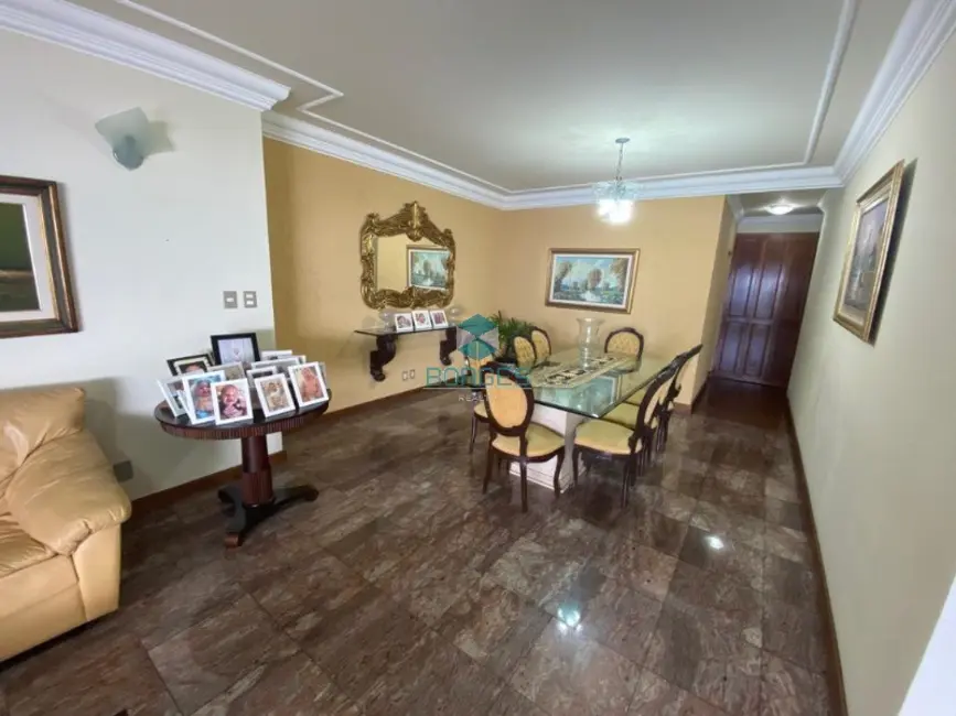 Apartamento com 4 quartos à venda, 290m2 em Vitória, Salvador - BA - imagem 5 Foto 5 de Apartamento com 4 quartos à venda, 290m2 em Vitória, Salvador - BA