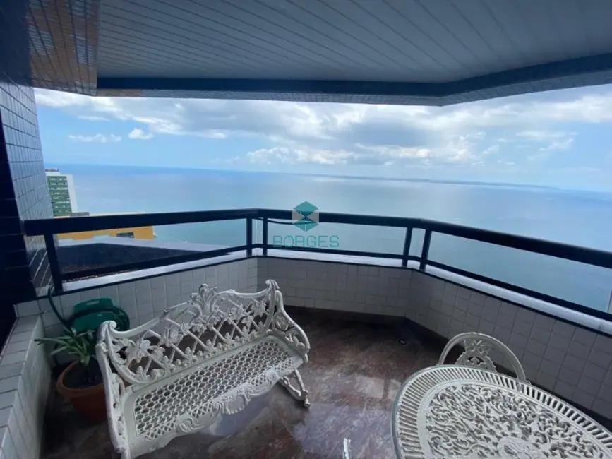 Apartamento com 4 quartos à venda, 290m2 em Vitória, Salvador - BA - imagem 3 Foto 3 de Apartamento com 4 quartos à venda, 290m2 em Vitória, Salvador - BA