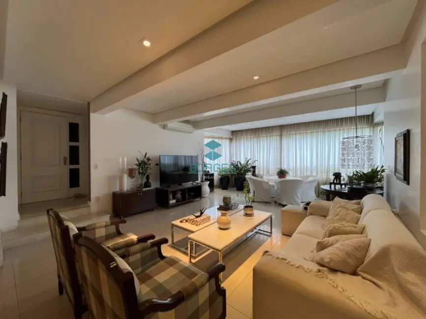 Foto 1 de Apartamento com 3 quartos à venda, 205m2 em Ondina, Salvador - BA