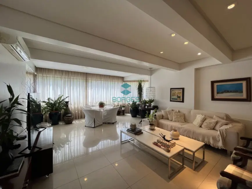 Foto 2 de Apartamento com 3 quartos à venda, 205m2 em Ondina, Salvador - BA