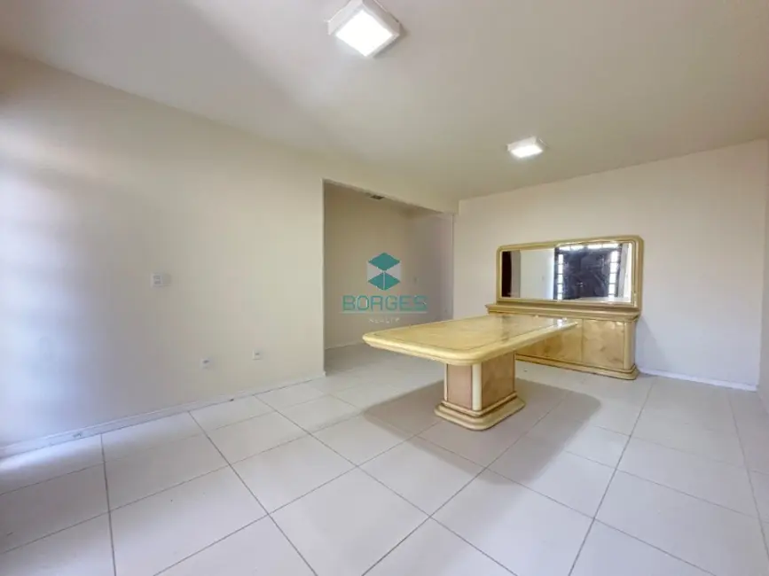 Casa com 7 quartos à venda, 347m2 em Mata De Sao Joao - BA - imagem 8 Foto 8 de Casa com 7 quartos à venda, 347m2 em Mata De Sao Joao - BA