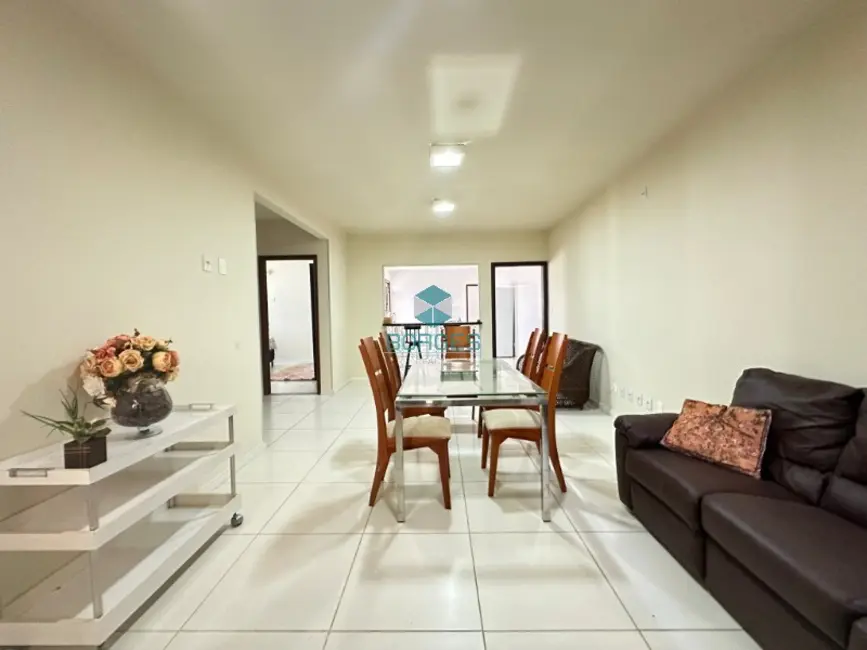 Foto 1 de Casa com 7 quartos à venda, 347m2 em Mata De Sao Joao - BA