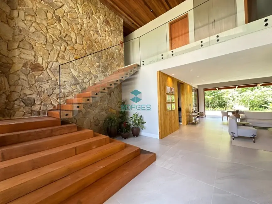 Casa de Condomínio com 5 quartos à venda, 456m2 em Mata De Sao Joao - BA - imagem 4 Foto 4 de Casa de Condomínio com 5 quartos à venda, 456m2 em Mata De Sao Joao - BA