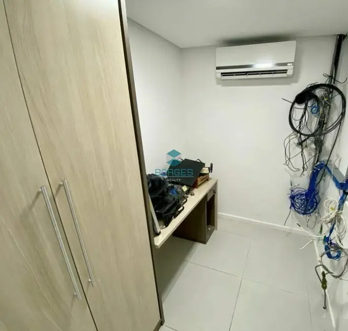 Loja à venda, 400m2 em Costa Azul, Salvador - BA - imagem 6 Foto 6 de Loja à venda, 400m2 em Costa Azul, Salvador - BA
