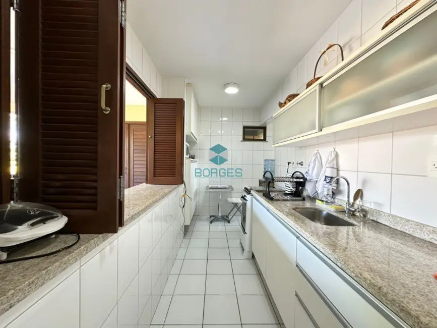 Foto 4 de Apartamento com 3 quartos para alugar, 110m2 em Camacari - BA