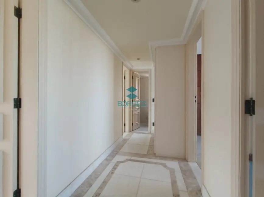 Apartamento com 4 quartos à venda, 156m2 em Graça, Salvador - BA - imagem 8 Foto 8 de Apartamento com 4 quartos à venda, 156m2 em Graça, Salvador - BA