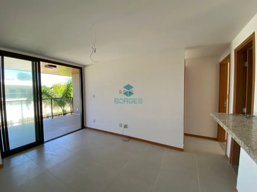 Foto 5 de Apartamento com 2 quartos à venda, 69m2 em Camacari - BA