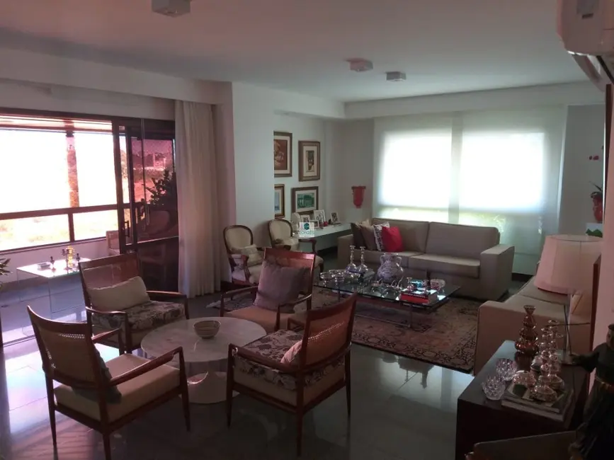 Apartamento com 5 quartos à venda, 309m2 em Caminho das Árvores, Salvador - BA - imagem 3 Foto 3 de Apartamento com 5 quartos à venda, 309m2 em Caminho das Árvores, Salvador - BA