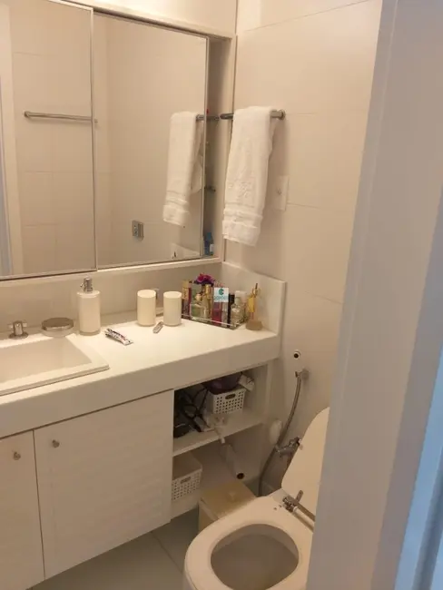 Foto 21 de Apartamento com 5 quartos à venda, 309m2 em Caminho das Árvores, Salvador - BA