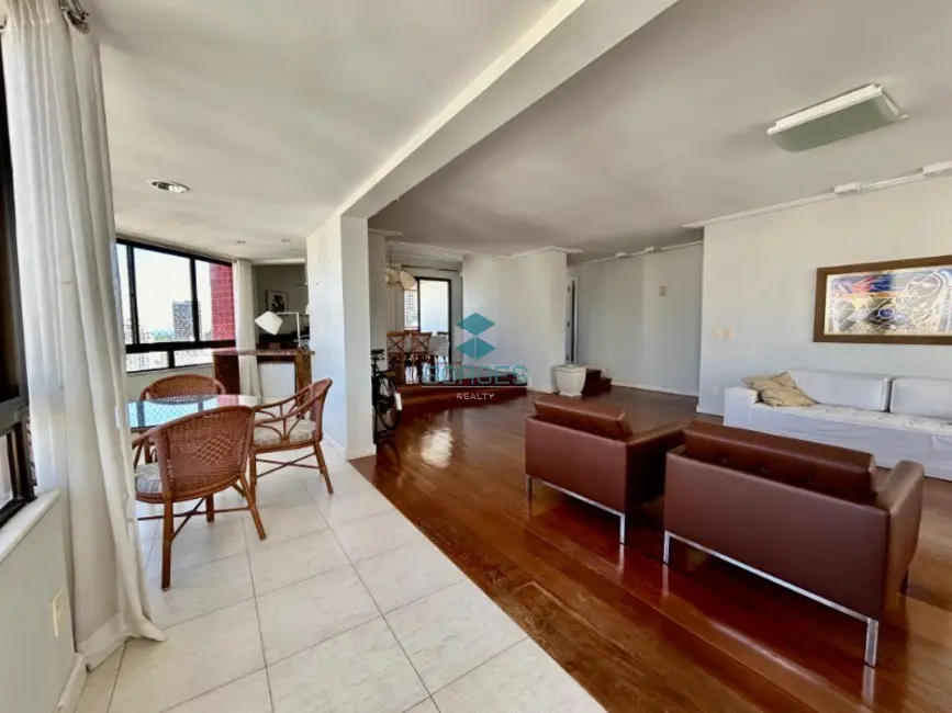 Apartamento com 4 quartos à venda, 275m2 em Jardim Apipema, Salvador - BA - imagem 6 Foto 6 de Apartamento com 4 quartos à venda, 275m2 em Jardim Apipema, Salvador - BA