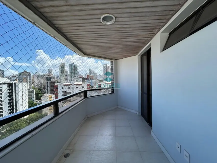 Apartamento com 4 quartos à venda, 275m2 em Jardim Apipema, Salvador - BA - imagem 3 Foto 3 de Apartamento com 4 quartos à venda, 275m2 em Jardim Apipema, Salvador - BA